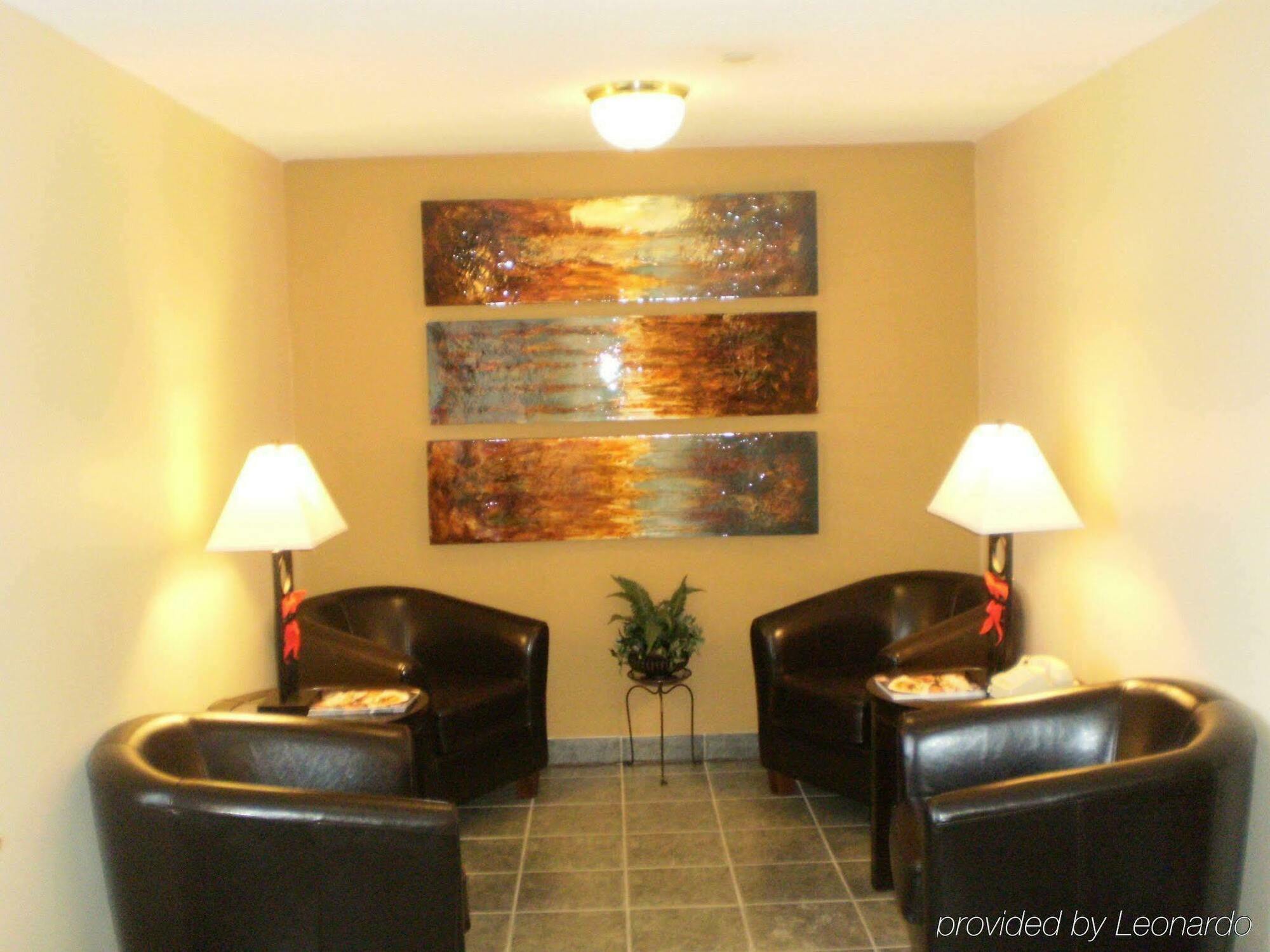 Sonesta Simply Suites Cleveland North Olmsted Airport Exterior photo